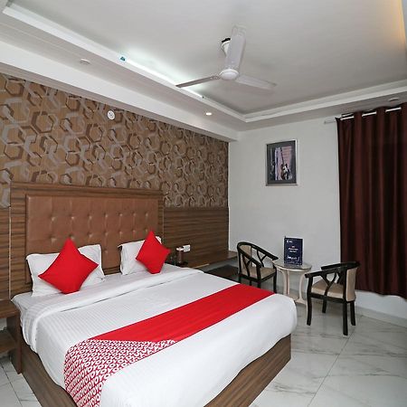 Hotel Doon Дехрадун Экстерьер фото