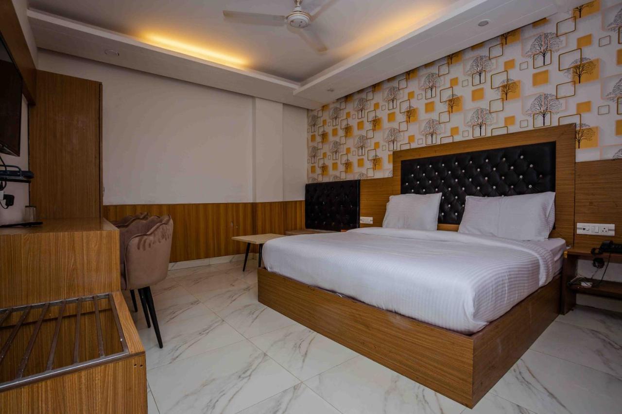 Hotel Doon Дехрадун Экстерьер фото